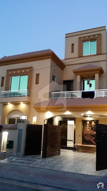 10 Marla Lower Portion Luxury With 2 Bedrooms For Rent In Bahria Town Lahore