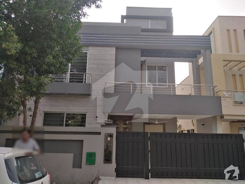 10 Marla Upper Portion Available For Rent In Takbeer Block Bahria Town Lahore