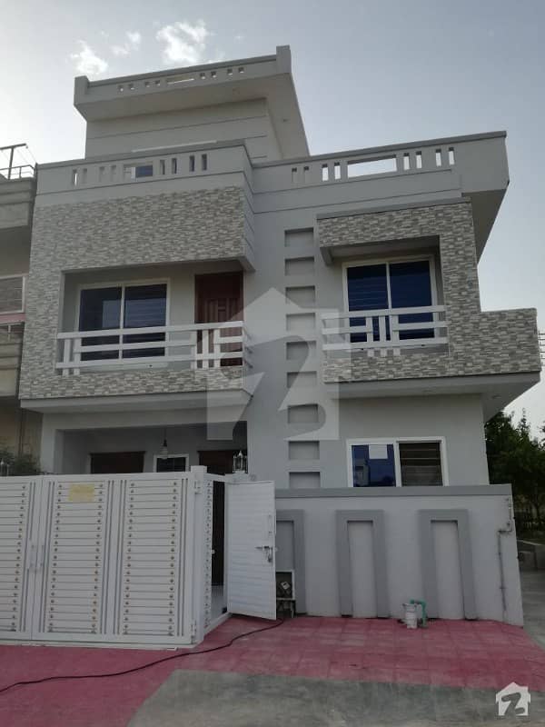 Proper Corner 25x40 Vip House Extra Land Prime Location Sun Facing 4 Bedroom For Sale