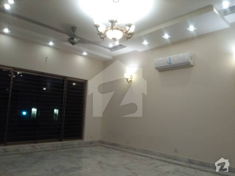 One Kanal Beautiful Upper portion Available For Rent in DHA phase 4 at Very Reasonable Rental Price