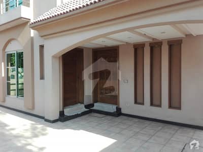 A Beautifully Built Portion At Good Location A Beautifully Built Portion At Good Location