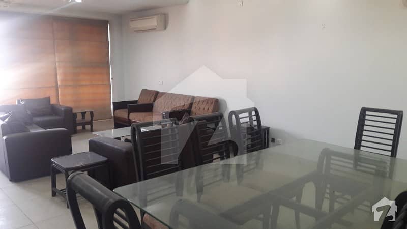 2 Marla fully furnished hair saloon for rent with 2 ACs