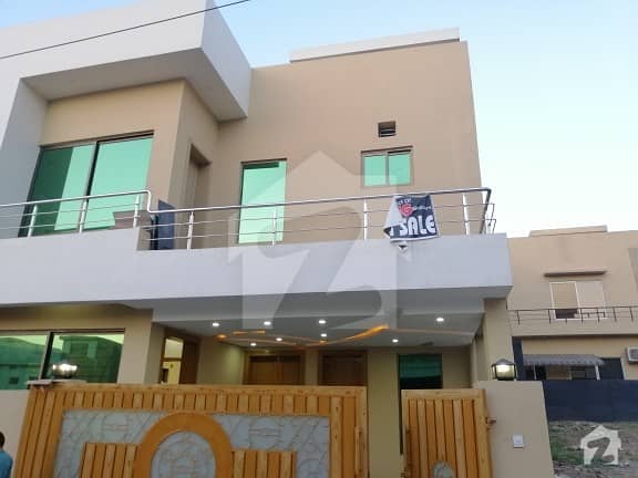 بحریہ ٹاؤن فیز 8 بحریہ ٹاؤن راولپنڈی راولپنڈی میں 5 کمروں کا 7 مرلہ مکان 1. 5 کروڑ میں برائے فروخت۔