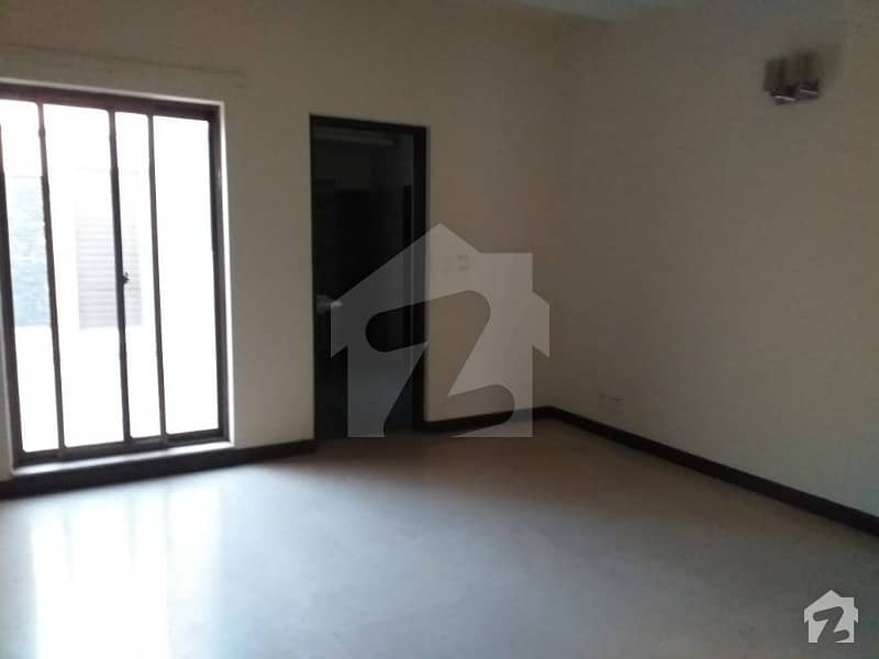 Dha 10 Marla Beautiful  Bungalow Available For Rent In Phase 6