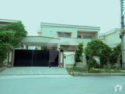 One Kanal Ih House Facing Park For Rent In Paf Falcon Complex Gulberg III Lahore One Kanal Ih House Facing Park For Rent In Paf Falcon Complex Gulberg III Lahore