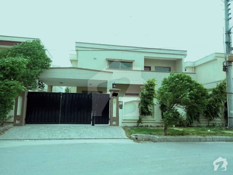 One Kanal Ih House Facing Park For Rent In Paf Falcon Complex Gulberg III Lahore