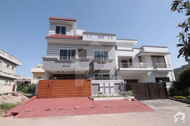 Brand New 30x60 House For Sale With 5 Bedrooms In G13 Islamabad