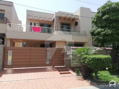 Leads Offers Brand New 10 Marla Bungalow Facing Park In Dha Lahore Leads Offers Brand New 10 Marla Bungalow Facing Park In Dha Lahore