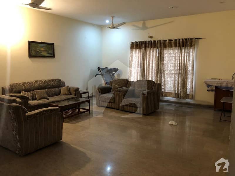 1 Kanal House Upper Portion Is Available For Rent