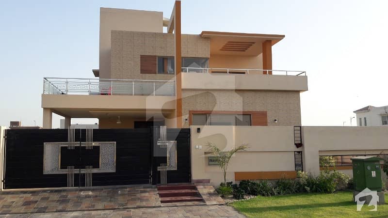 One Kanal Lavish Lower Portion available for Rent in DHA Phase 6