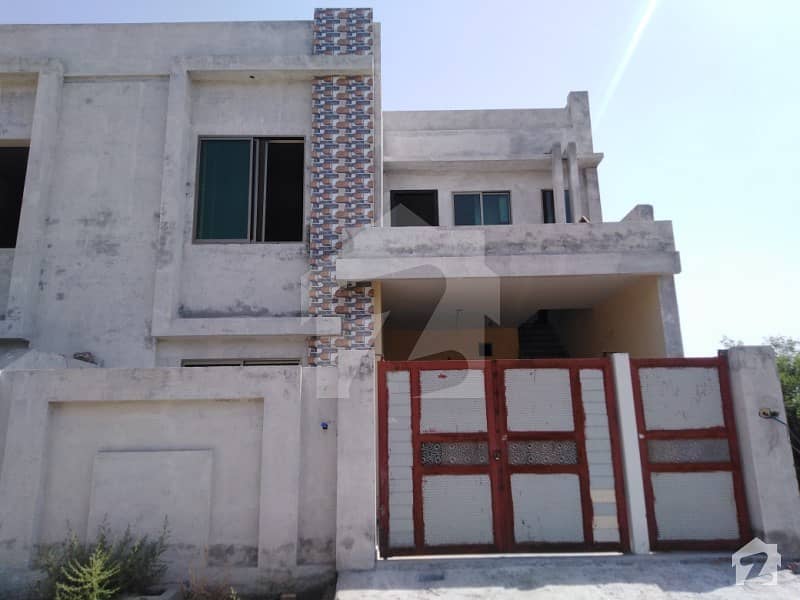 سرگودھا روڈ فیصل آباد میں 4 کمروں کا 6 مرلہ مکان 90 لاکھ میں برائے فروخت۔