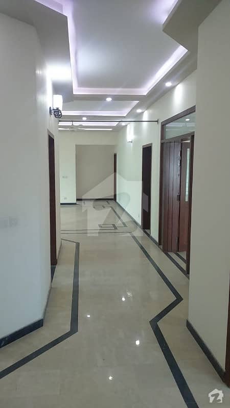 40x80  House For Rent - Double Road