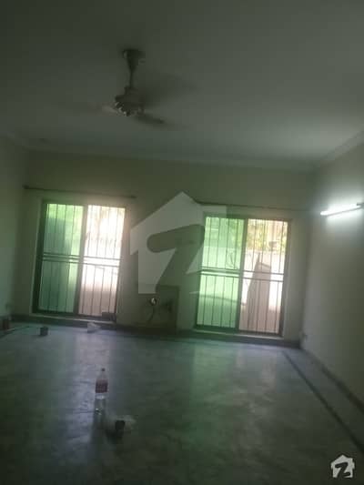 1 Kanal Lower Portion Is Available For Rent 1 Kanal Lower Portion Is Available For Rent