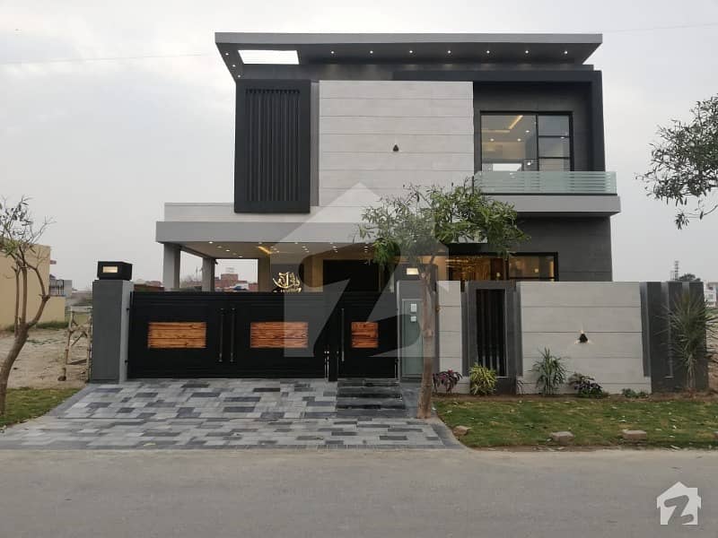 10 Marla New Luxury House For Sale In Phase 3