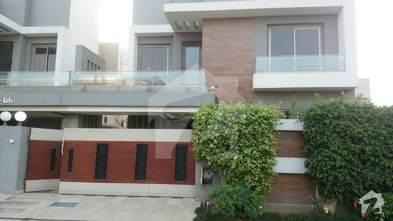 BRAND NEW HOUSE WITH 5 SPACIOUS BED ROOMS FOR SALE