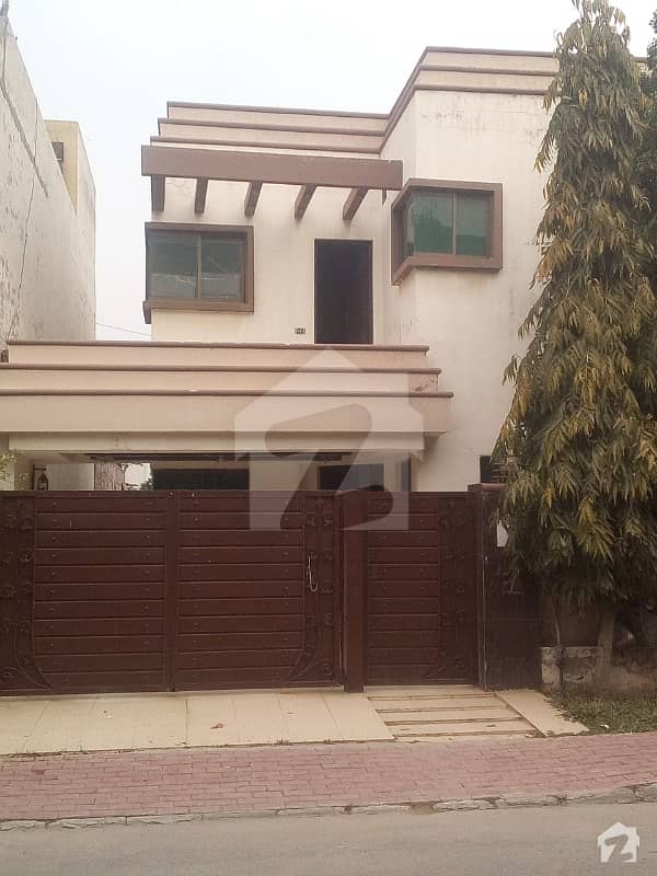 10 Marla House For Sale In Shaheen Block Sector B Bahria Town Lahore