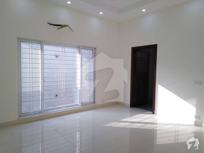 1 Kanal Brand New 3 Beds Upper Portion Available For rent in DHA phase 8