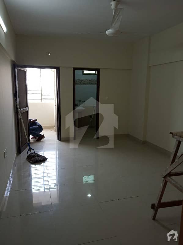 2200 SQ FIT 1ST FLOOR APARTMENT  4 BED DD AT SHARFABAD