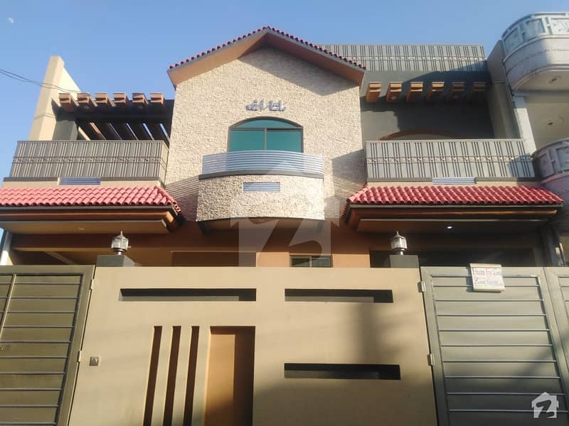 Good Location House Is Up For Sale In Hayatabad Phase 7 - E5