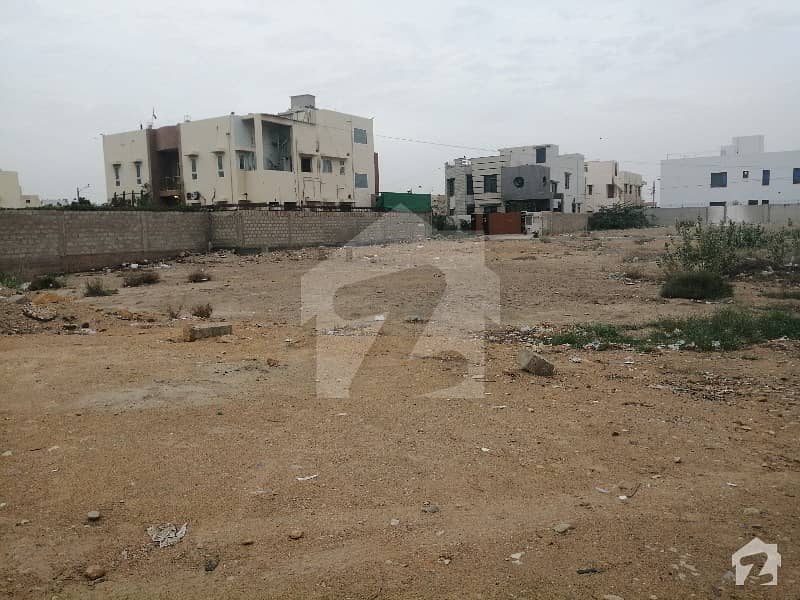 100 Sq Yd Commercial Plot Is Up For Sale In Ayoubia Commercial Area
