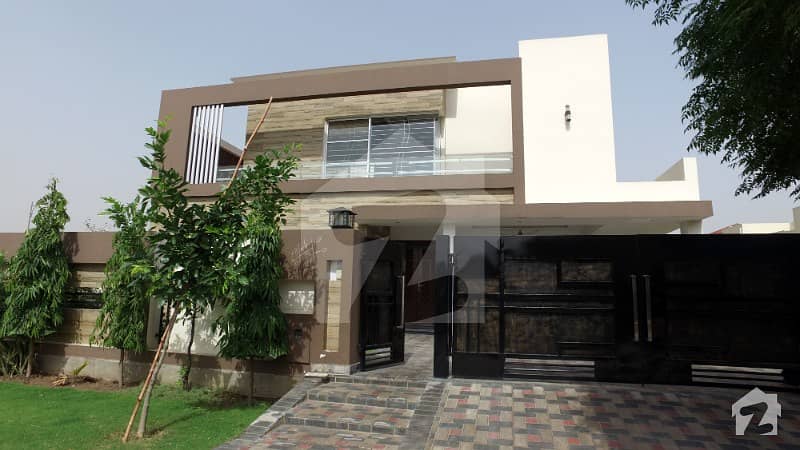 ڈی ایچ اے فیز 6 ڈیفنس (ڈی ایچ اے) لاہور میں 5 کمروں کا 1 کنال مکان 3. 69 کروڑ میں برائے فروخت۔