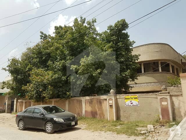 2 Kanal House In Old Setalite Town Sargodha  Best Location House For Sale