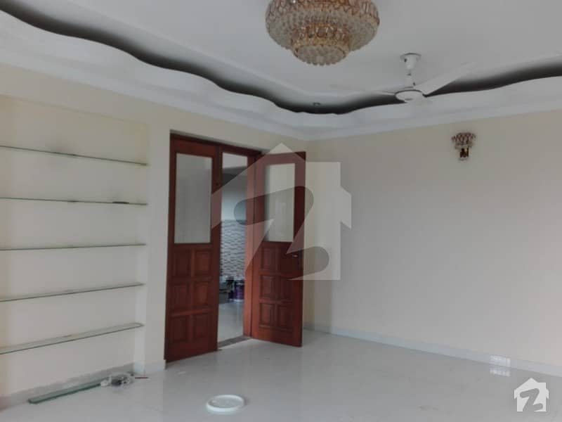 Khayaban E Itehad Fully Renovated 1st Floor Portion For Rent In Dha Phase 7