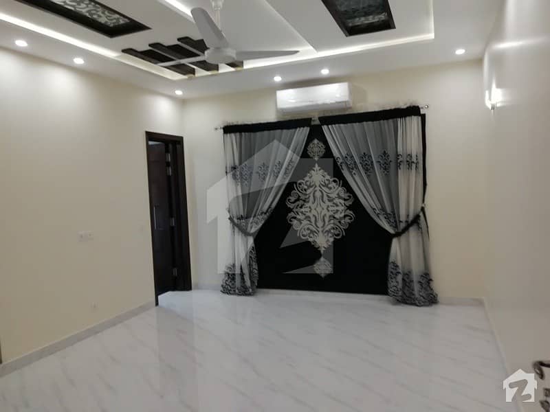 10 Marla House Available For Rent In Dha Phase 5 K Block  Surrounding Between New  Luxurious Bungalow