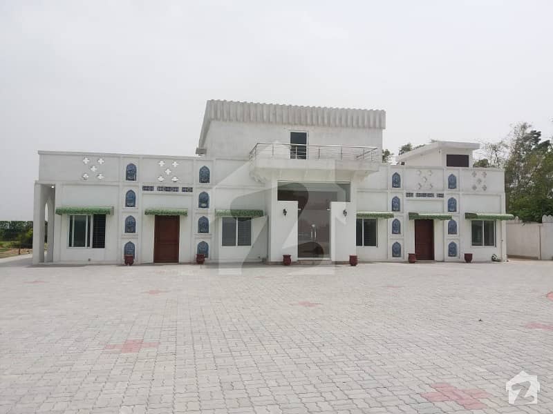 23 Kanal Luxurious Farmhouses Are Available For Sale Barki Road Lahore