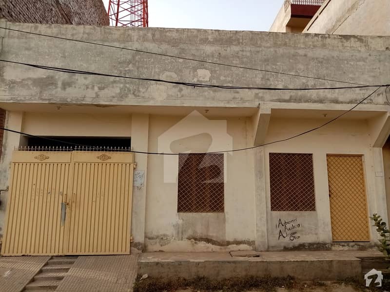 Single Story Beautiful House Available for Rent at Faisal Colony Okara