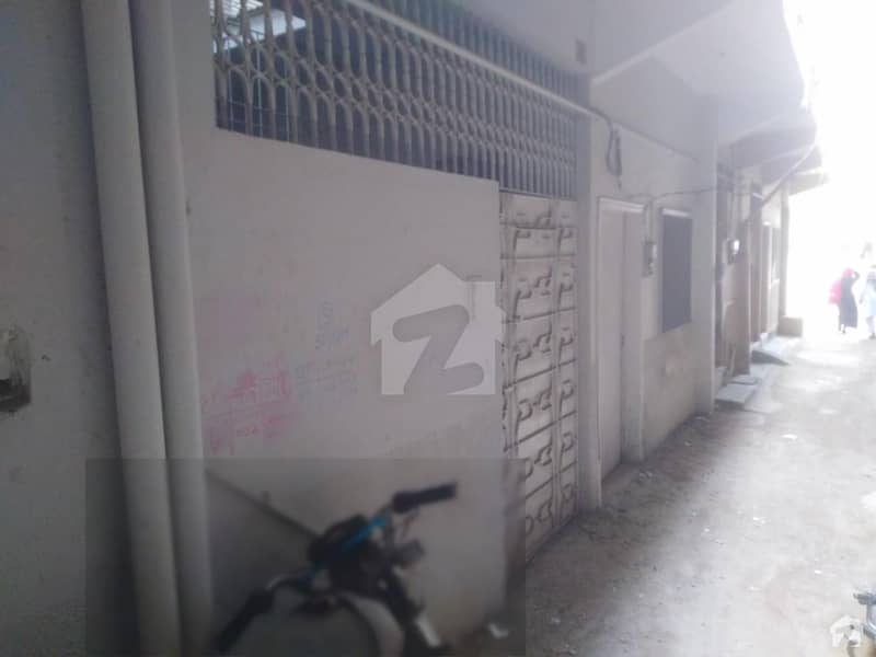 گولڈن ٹاؤن ملیر کراچی میں 7 کمروں کا 3 مرلہ مکان 75 لاکھ میں برائے فروخت۔