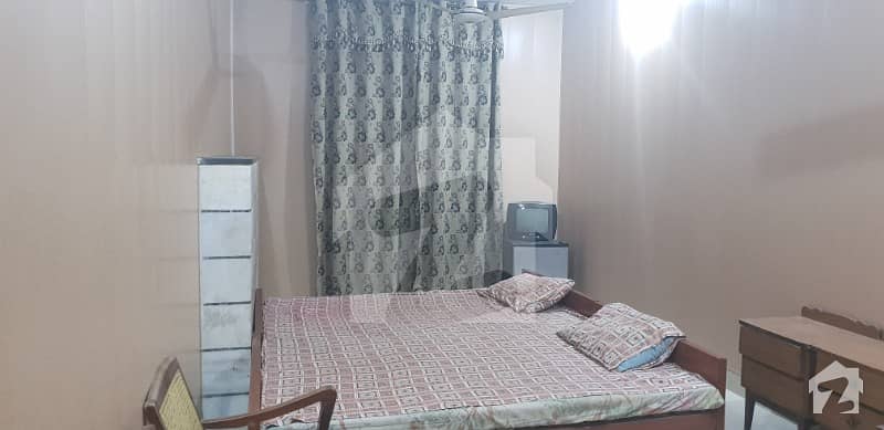 gulberg furnished room near mmalam road
