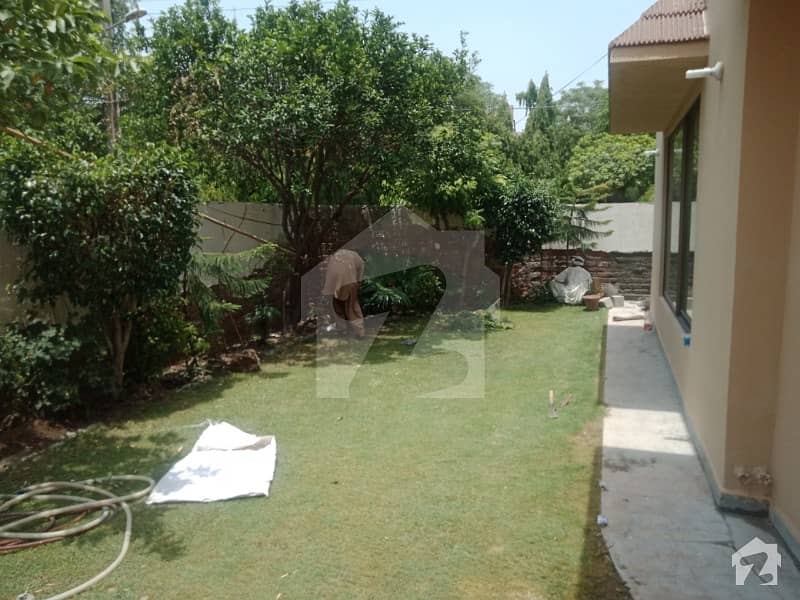One Kanal Lower Portion With Saprate Gate For Rent In Dha Lahore