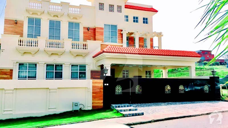 1 Kanal Brand New Aesthetic Design Bungalow With Furnished For Sale