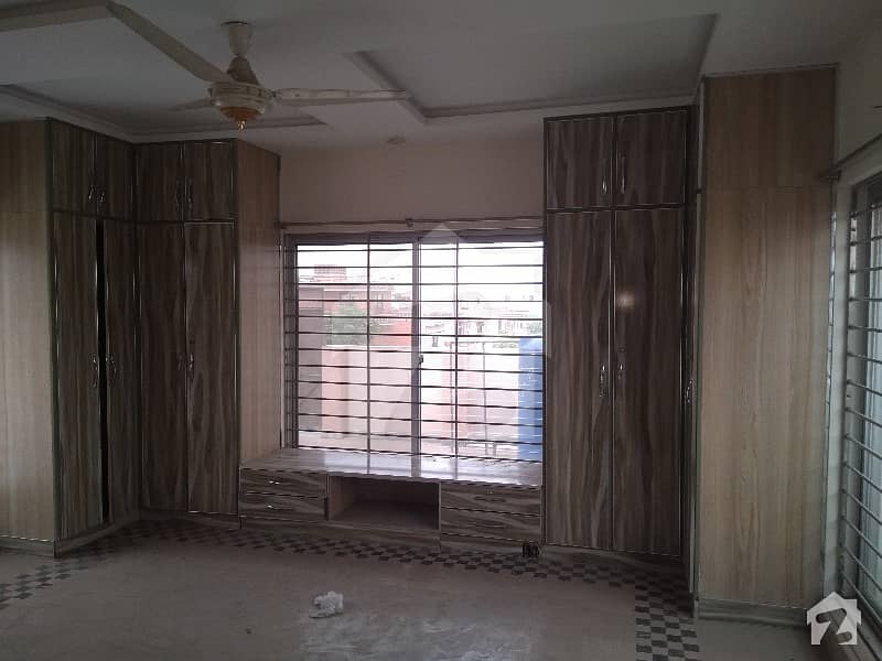 Pia Society New Upper Portion With 1 Bed Tv Lounge Kitchen Pia Society New Upper Portion With 1 Bed Tv Lounge Kitchen