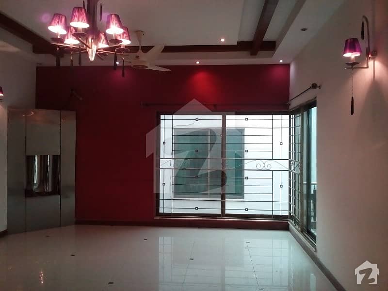 Beautiful Location 1 Kanal Bungalow For Rent In Dha Lahore