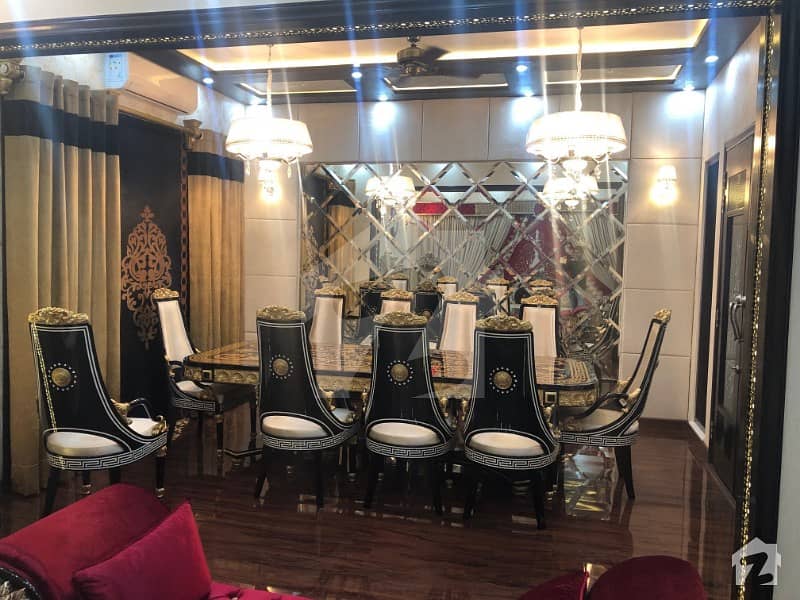 ڈی ایچ اے فیز 1 ڈیفنس (ڈی ایچ اے) لاہور میں 5 کمروں کا 1 کنال مکان 7. 5 کروڑ میں برائے فروخت۔