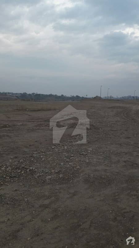 Main Boulevard 5 Marla Plot At Very Affordable Price Level Solid Area