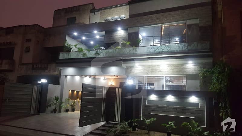 10 Marla Brand New Solid House For Sale