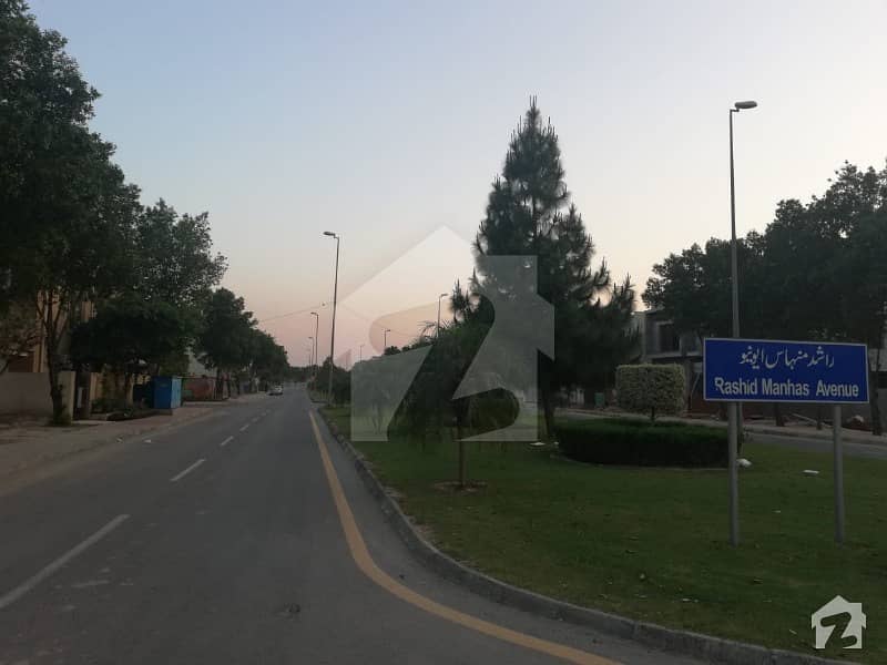 IDEAL LOCATION 10 MARLA PLOT FOR SALE IN OVERSEAS B BAHRIA TOWN LAHORE