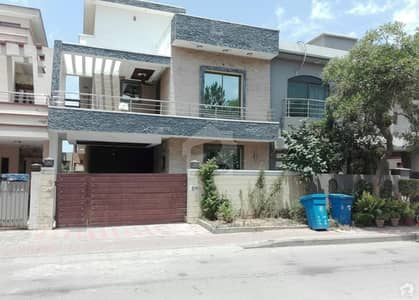 Triple Storey House Is Available For Sale Triple Storey House Is Available For Sale