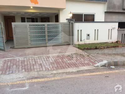 8 Marla Solid House for Sale in Bahria town phase 8 Awais Block 8 Marla Solid House for Sale in Bahria town phase 8 Awais Block