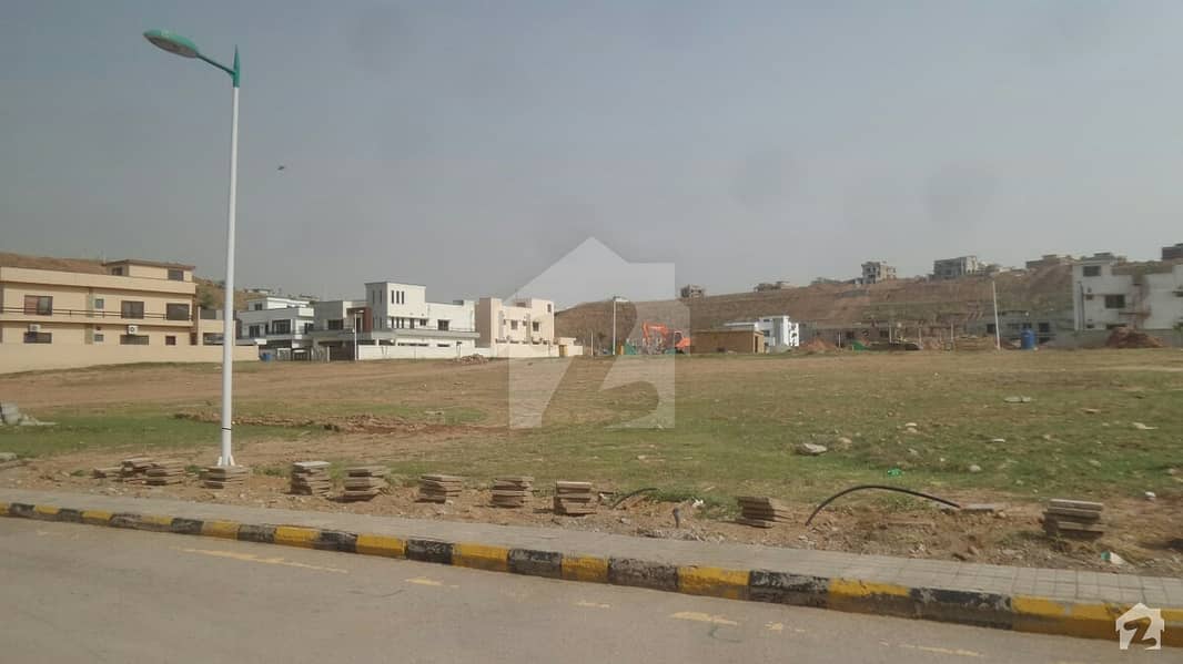 Bahria Overseas Enclave 3 - 10 Marla House Is Available For Sale