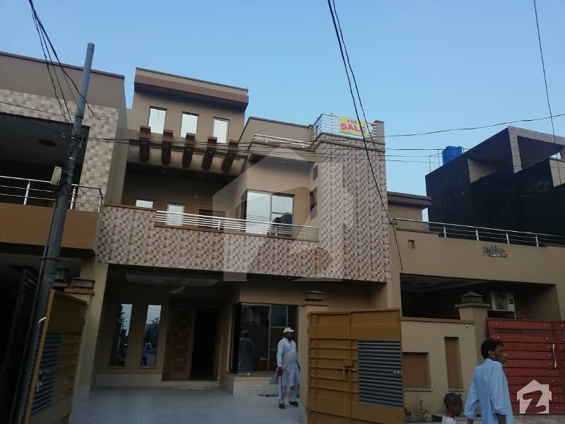 ملٹری اکاؤنٹس ہاؤسنگ سوسائٹی لاہور میں 5 کمروں کا 8 مرلہ مکان 1.58 کروڑ میں برائے فروخت۔