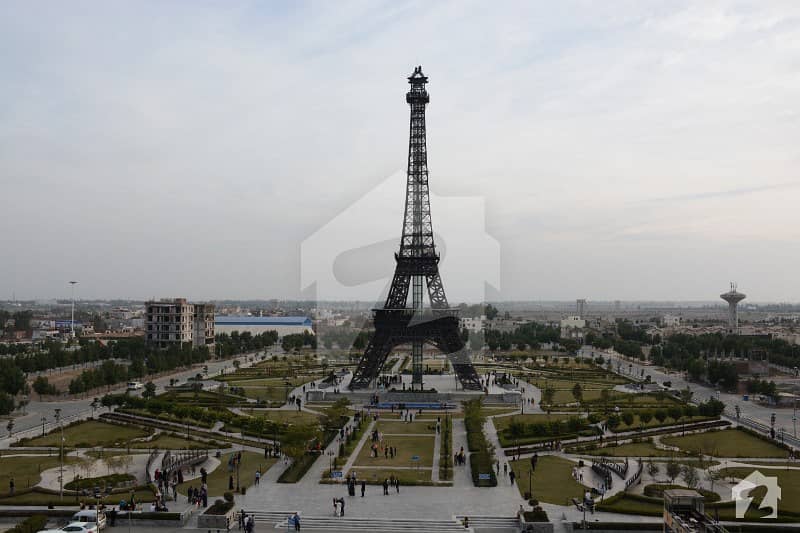Facing Eiffel Tower Apartment For Sale In SQ 99 Mall Nishtar Block Bahria Town Lahore