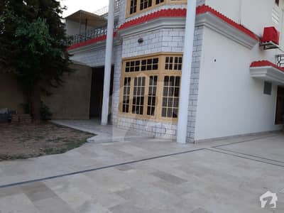 Beautiful location house for rent double story good location