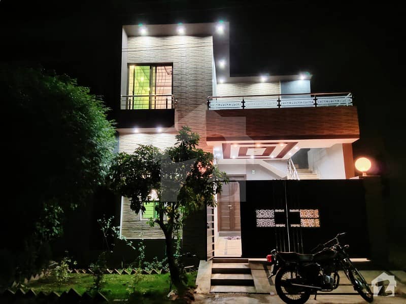 رائیونڈ روڈ لاہور میں 3 کمروں کا 6 مرلہ مکان 32 ہزار میں کرایہ پر دستیاب ہے۔
