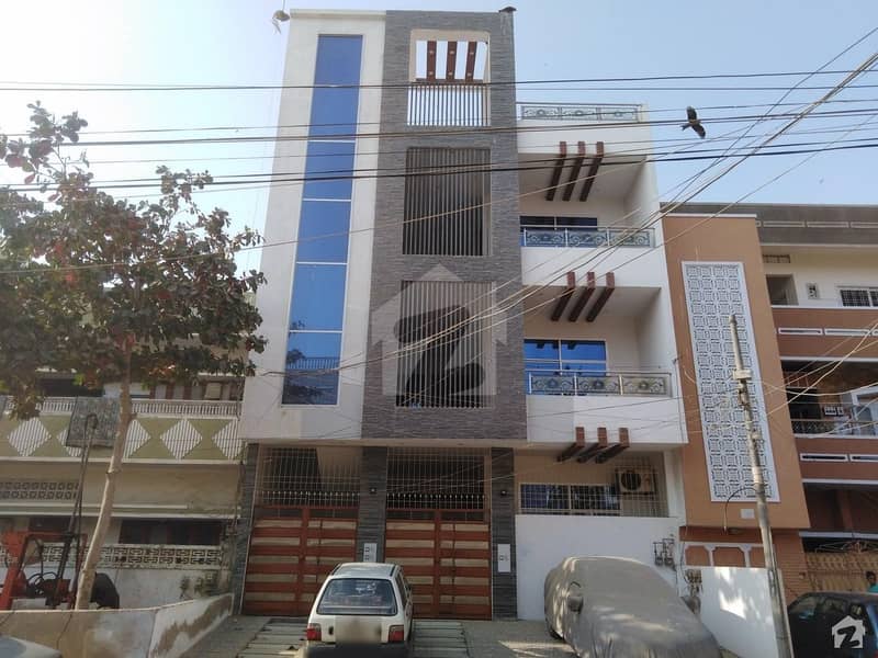 نارتھ ناظم آباد ۔ بلاک این نارتھ ناظم آباد کراچی میں 7 کمروں کا 9 مرلہ مکان 4. 7 کروڑ میں برائے فروخت۔
