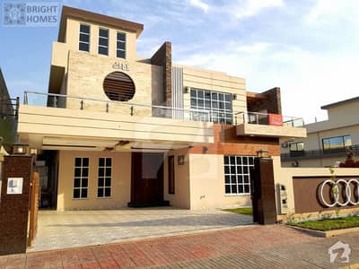 Luxurious 1 Kanal House For Sale In Phase 4 Luxurious 1 Kanal House For Sale In Phase 4
