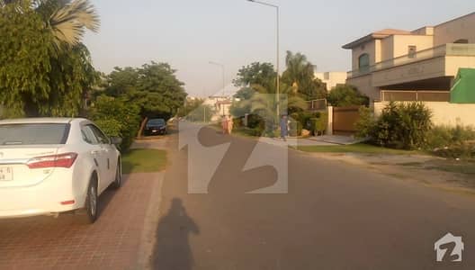 ڈی ایچ اے فیز 3 - بلاک ڈبلیو فیز 3 ڈیفنس (ڈی ایچ اے) لاہور میں 1 کنال رہائشی پلاٹ 3.5 کروڑ میں برائے فروخت۔ ڈی ایچ اے فیز 3 - بلاک ڈبلیو فیز 3 ڈیفنس (ڈی ایچ اے) لاہور میں 1 کنال رہائشی پلاٹ 3.5 کروڑ میں برائے فروخت۔